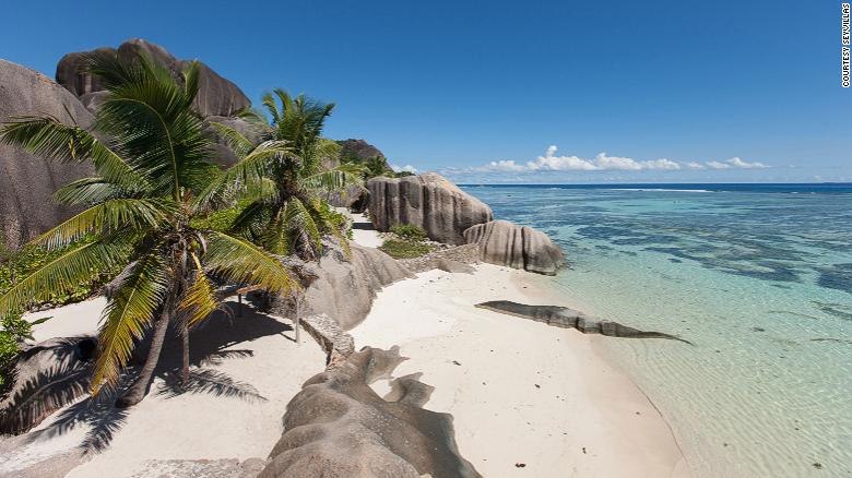Anse-Source-D&#39;Argent----Courtesy-SeyVillas